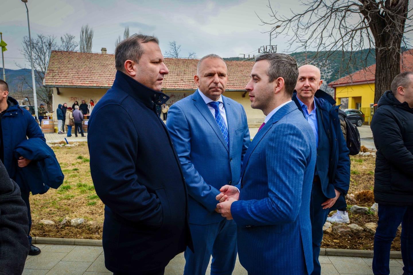 Бојмацалиев:Денеска сум со граѓаните од Демир Капија, на покана на градоначалникот Лазар Петров