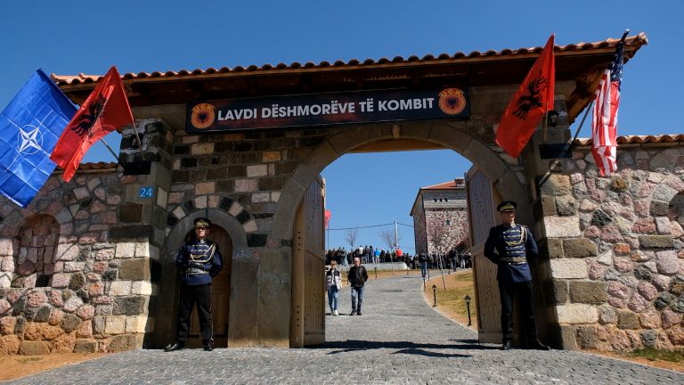 Deçani shënon “Epopenë e Dukagjinit” me aktivitete kulturore dhe përkujtimore