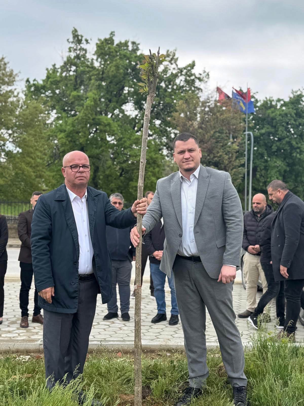 Bashkëpunim Rahovec–Haraçinë: Kryetari Daut Beqiri merr pjesë në konferencën përmbyllëse të projektit mjedisor