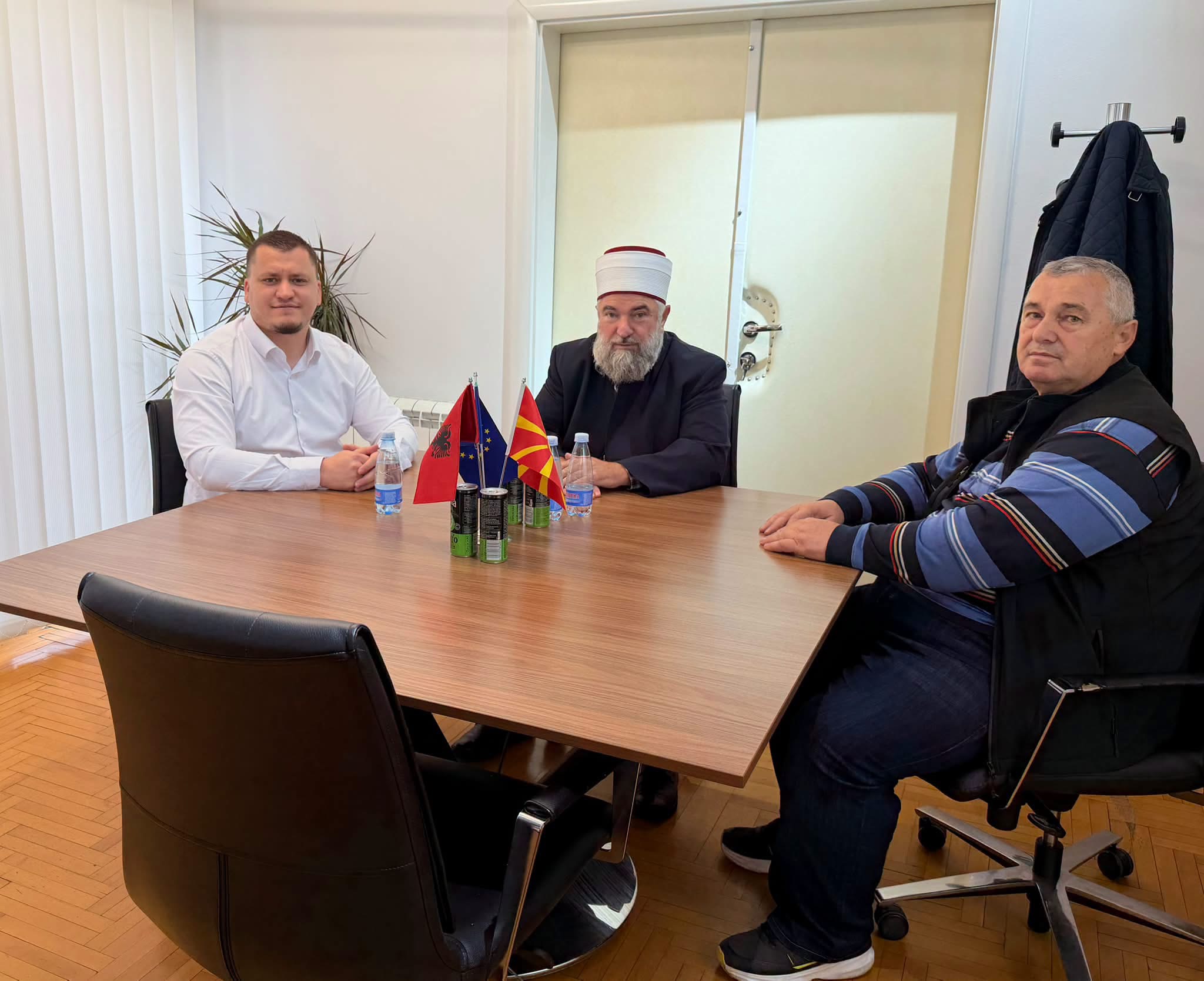 Kryetari i Haraçinës pret hoxhallarët Ferid Selimi dhe Naser Jakupi